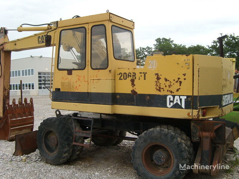 Caterpillar 206 BFT tekerlekli ekskavatör